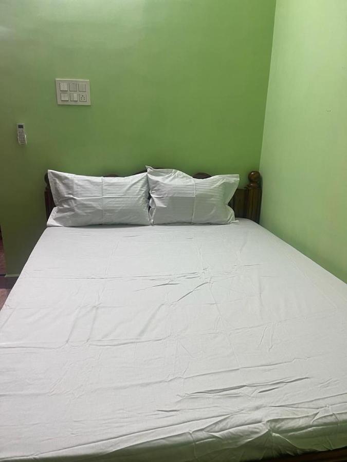 White Home Service Apartment 2Bhk Madurai Eksteriør bilde