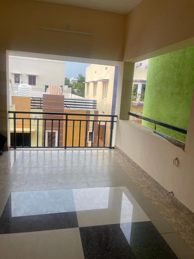 White Home Service Apartment 2Bhk Madurai Eksteriør bilde