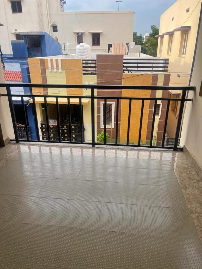 White Home Service Apartment 2Bhk Madurai Eksteriør bilde