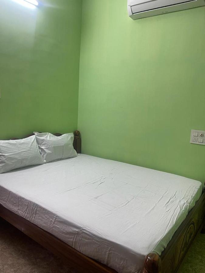 White Home Service Apartment 2Bhk Madurai Eksteriør bilde